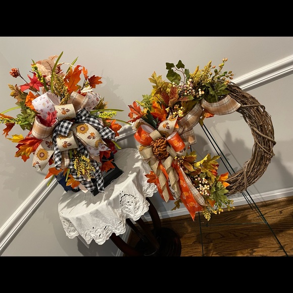 Handmade Grapevine Wreath - Fall wreath - Picture 9 of 13